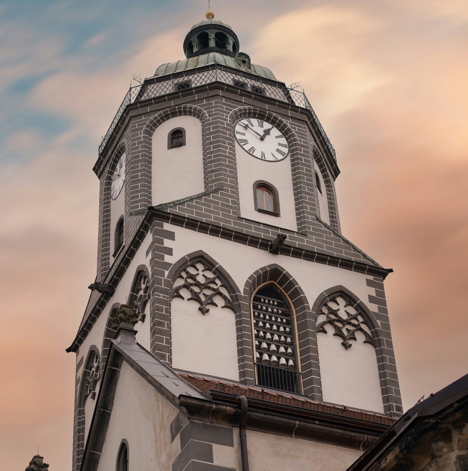 mike-cho-9rmj_PJ_7So-unsplash